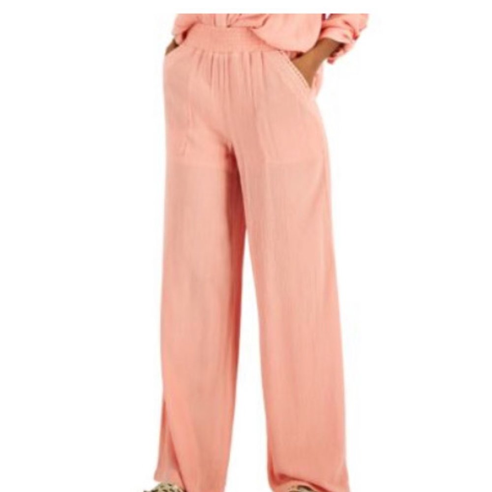 Never Worn - Peach Parfait Never worn - Closet Cleaning - Animal and Smoke Free.